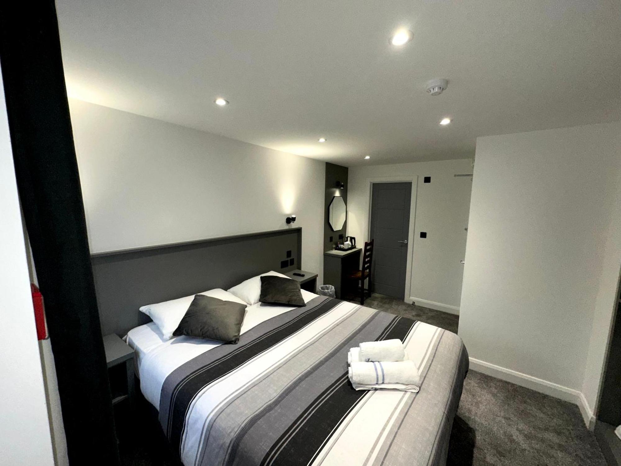 Gainsborough Guest house Horley