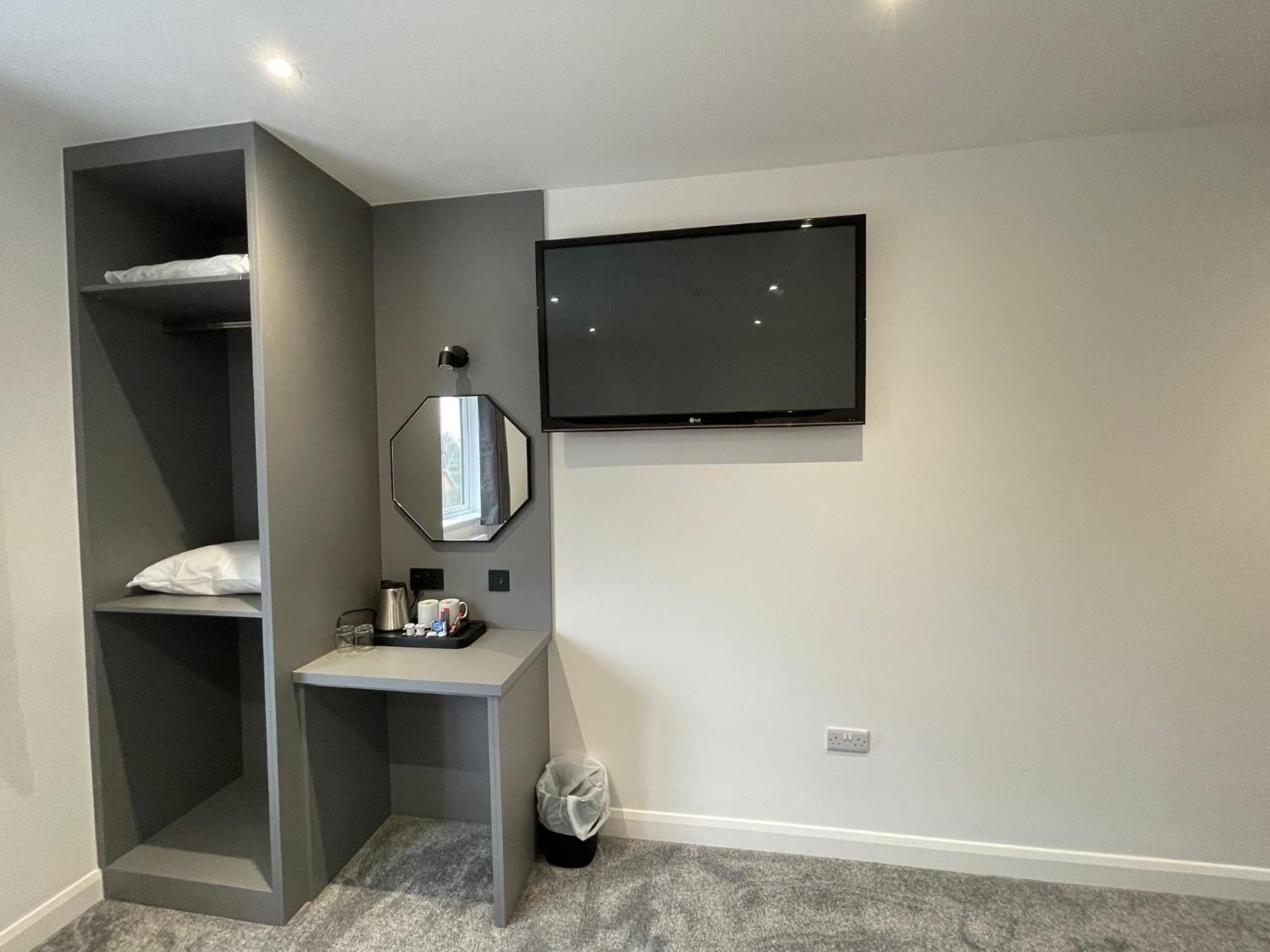 Guest house Gainsborough Horley