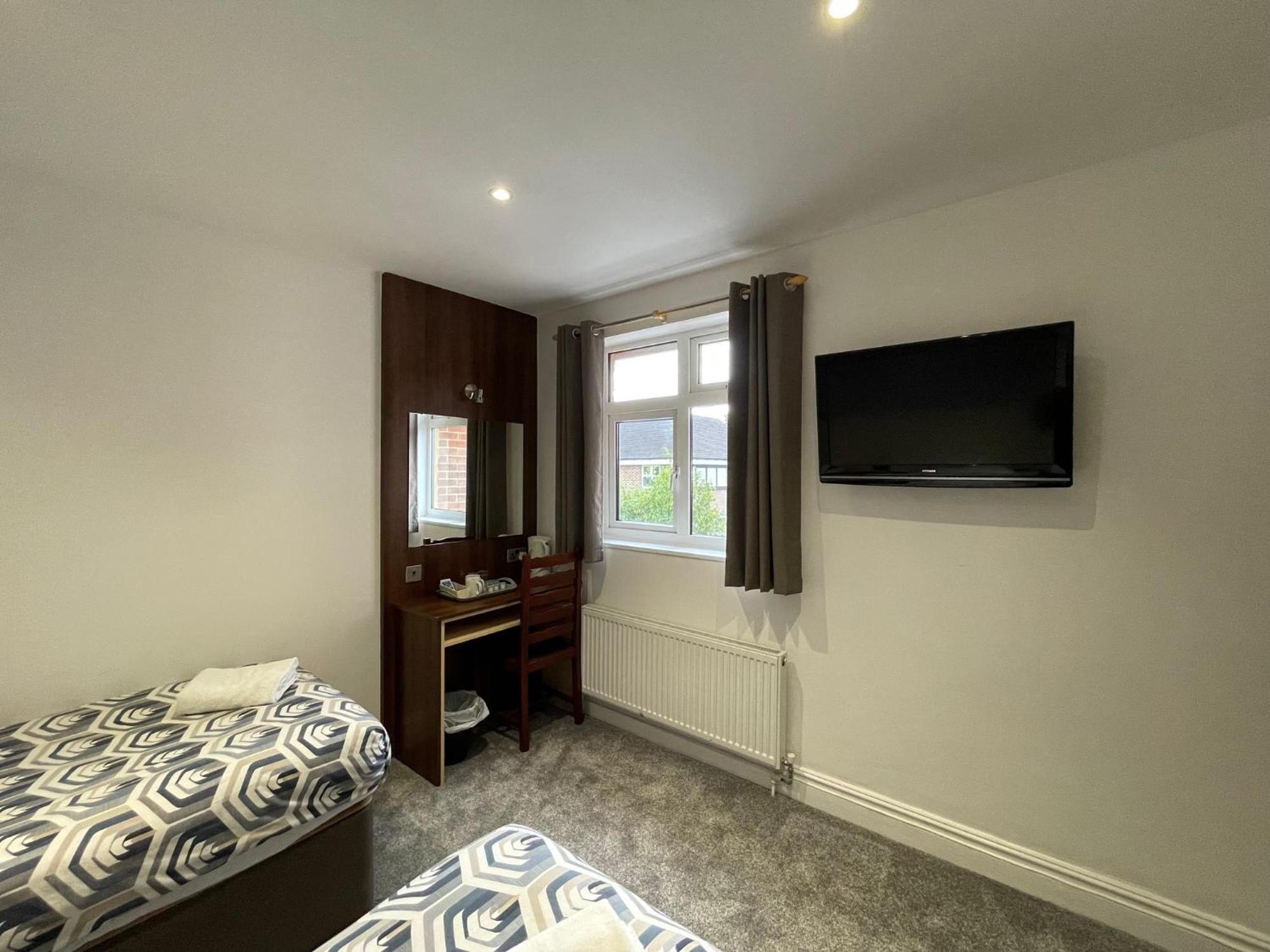 Guest house Gainsborough Horley